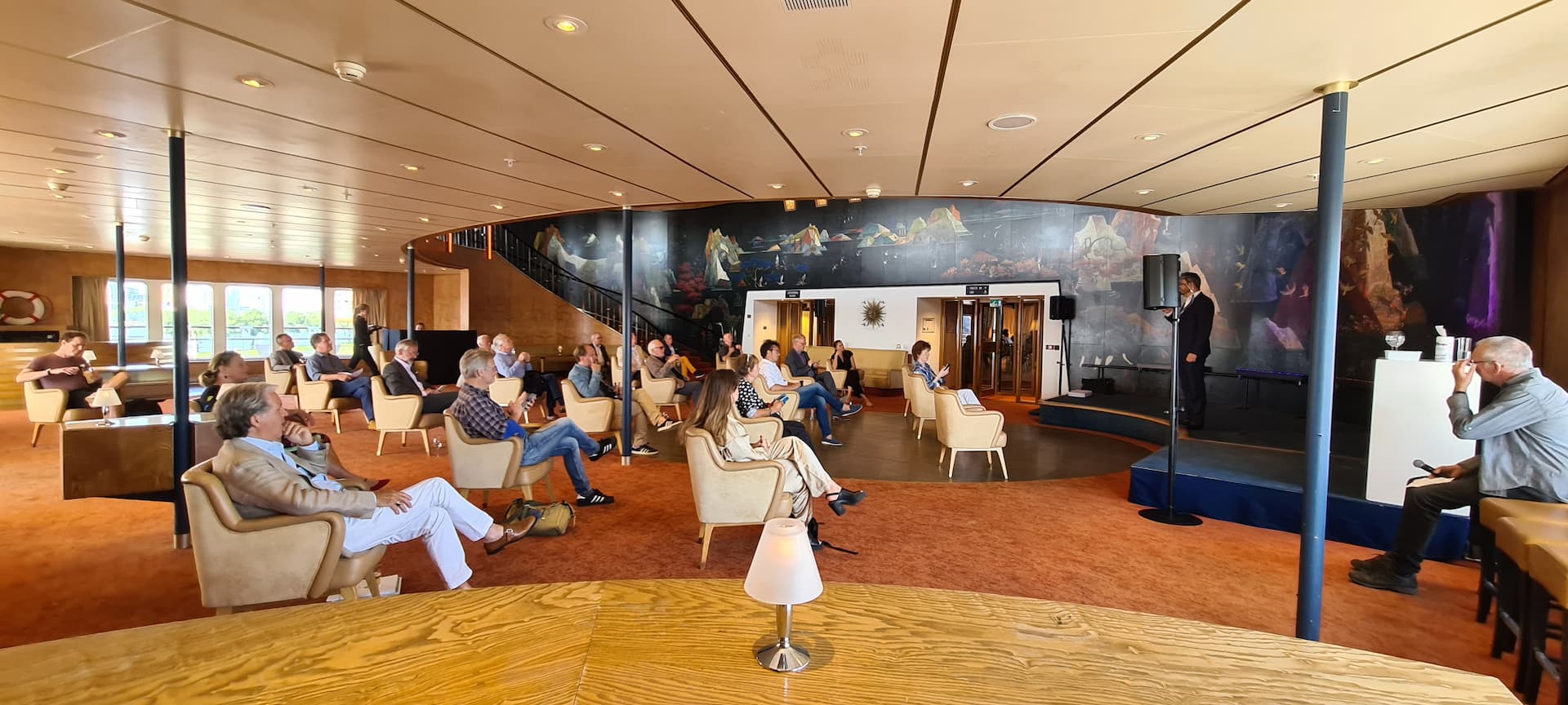 ss rotterdam bijeenkomst foto door Evan van der Most