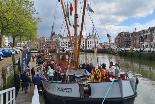Maassluis Vaart1 min